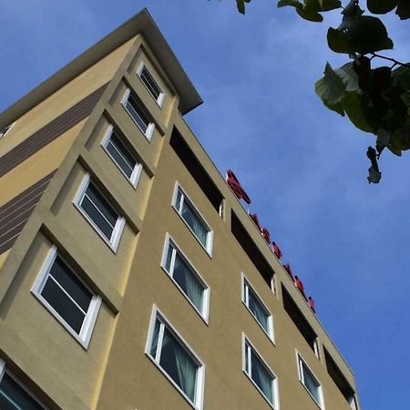 Caspari Hotel Tampin Exterior foto
